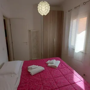 Vanni House 68 Apartament